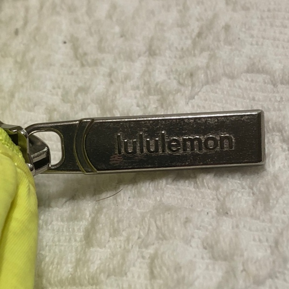 lululemon athletic bag neon yellow zip waist pouch (Fanny Pack) - Picture 11 of 12